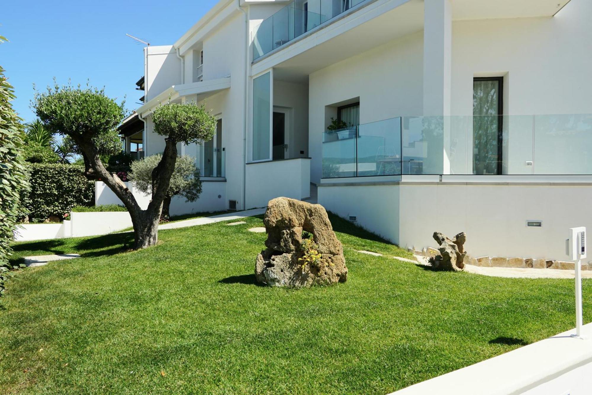 Chic & Charme Luxury Rooms Ольбия Экстерьер фото